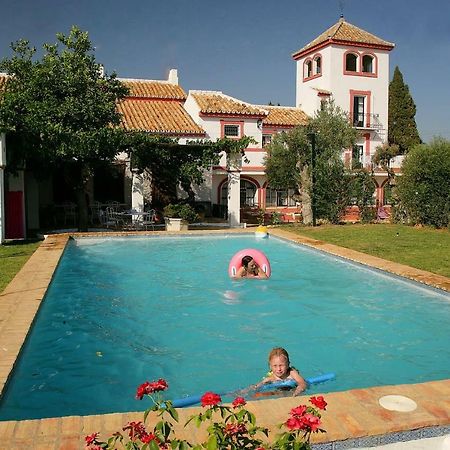 Villa Cortijo El Triguero N-398 Ctra Carmona – El Viso del Alcor Km 18 Exterior foto