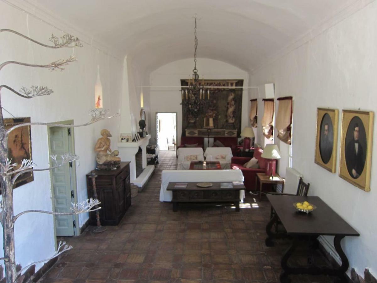 Villa Cortijo El Triguero N-398 Ctra Carmona – El Viso del Alcor Km 18 Exterior foto